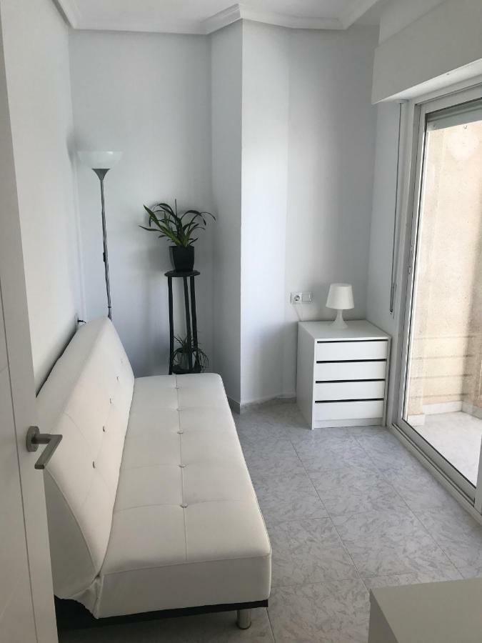 Modern Beach Apartment Torrevieja Kültér fotó